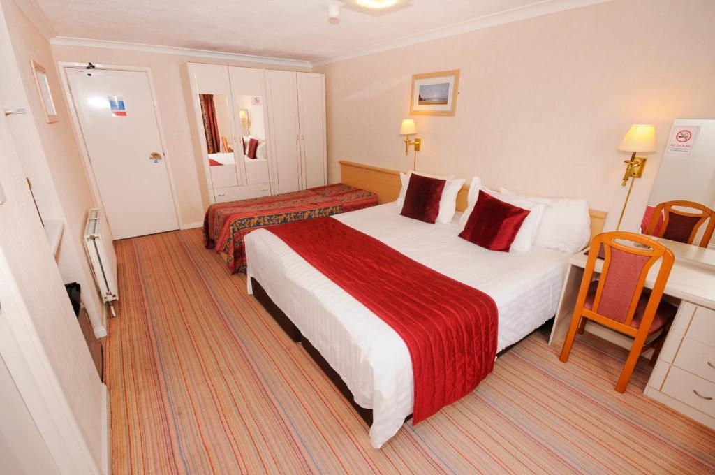 Denewood Hotel Bournemouth Room photo